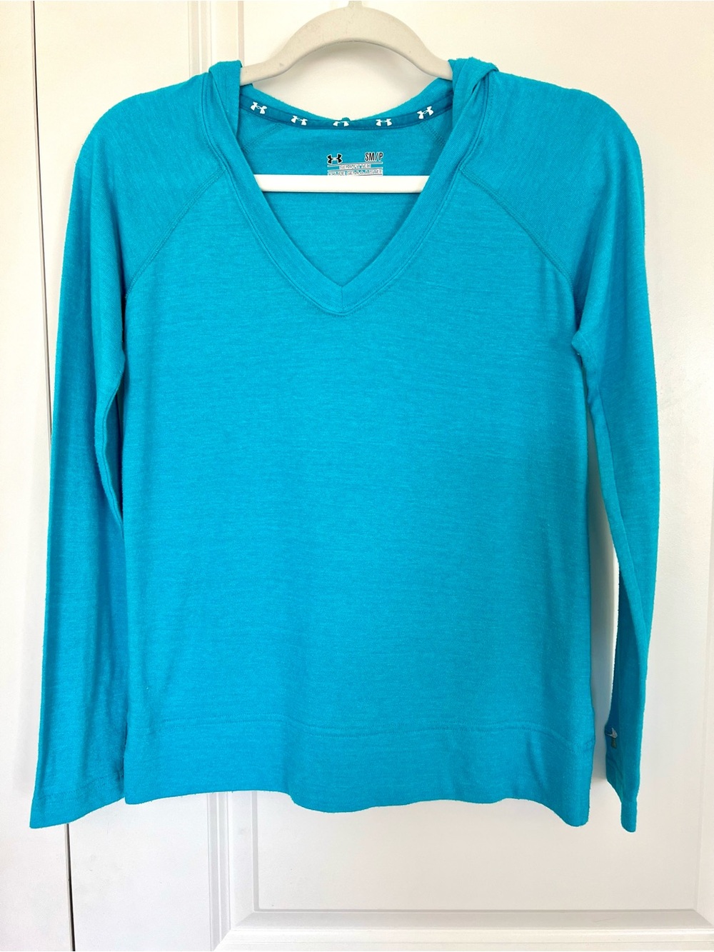 Under Armour HeatGear Hoodie Shirt  Blue Athletic Top Small